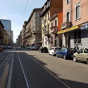 Mondial 2*, Milano Italia